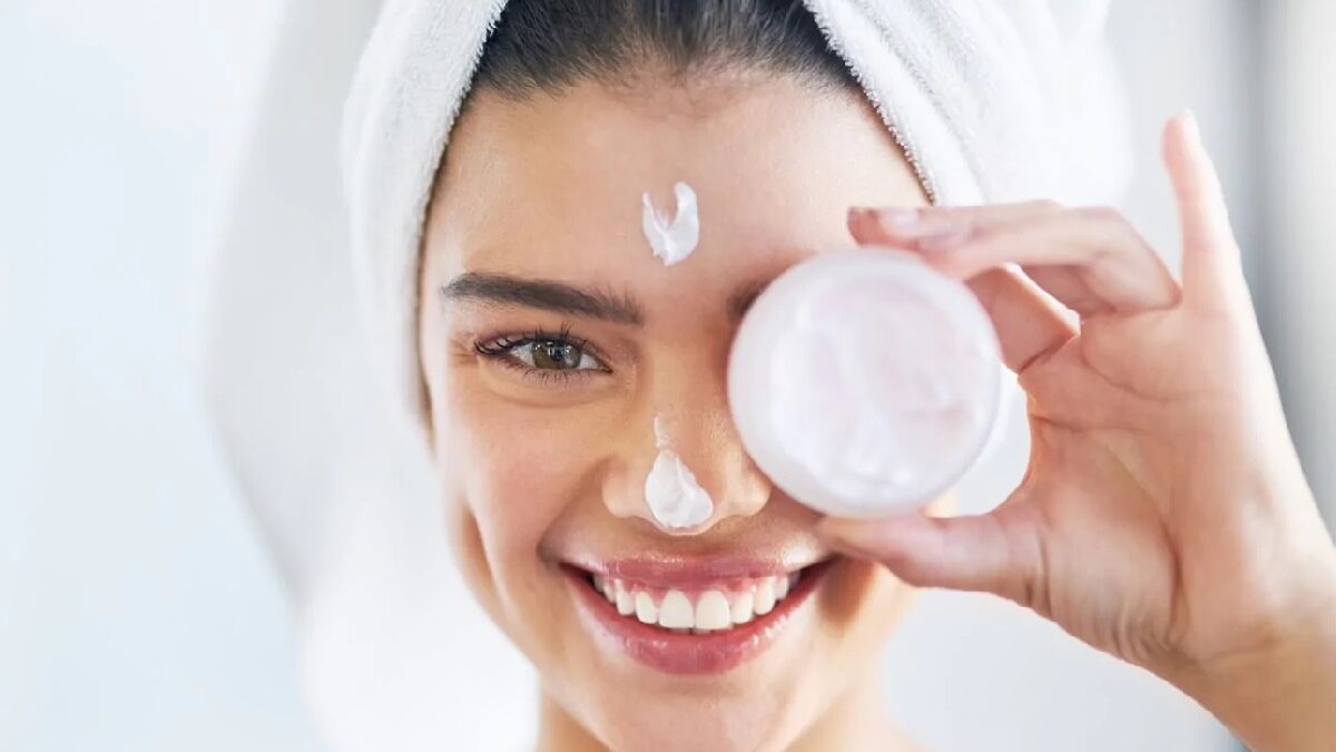 What are Dehydration Lines and How Can You Prevent Them? Seven steps to better-looking skin